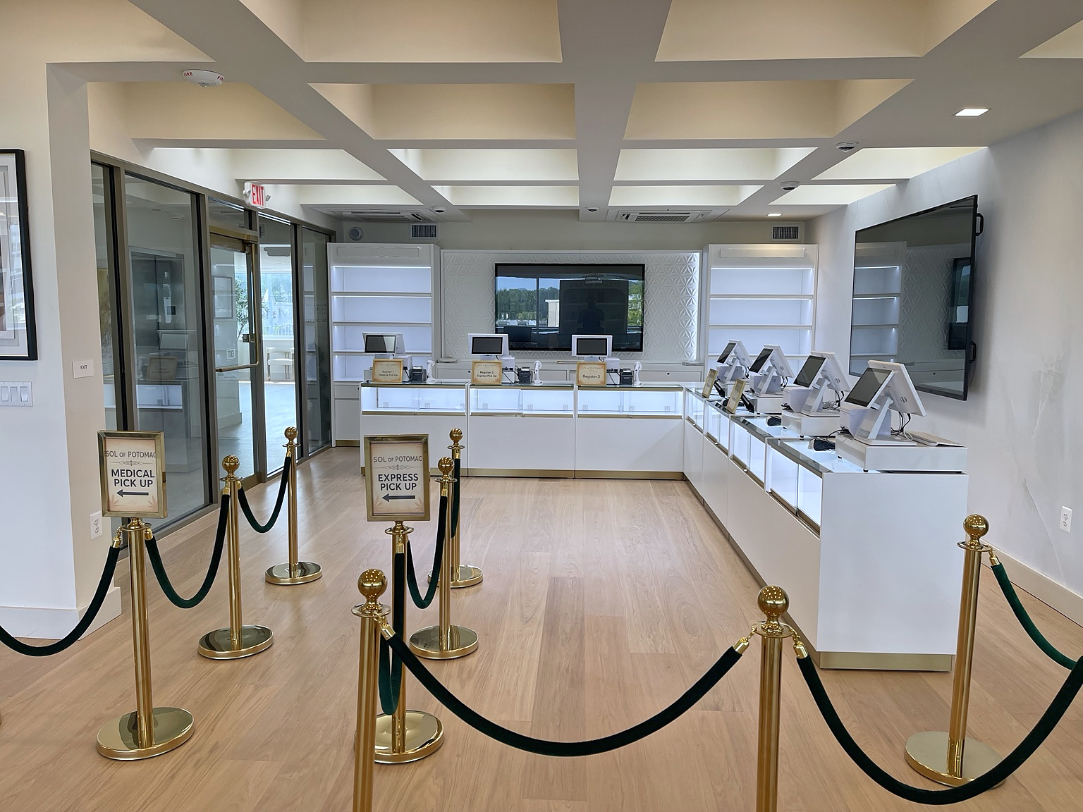 Checkout and pickup area at SOL of Potomac — The Penthouse
